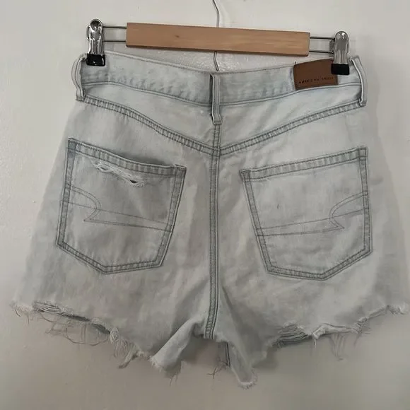 American Eagle 90’s boyfriend shorts EUC - Picture 3 of 4